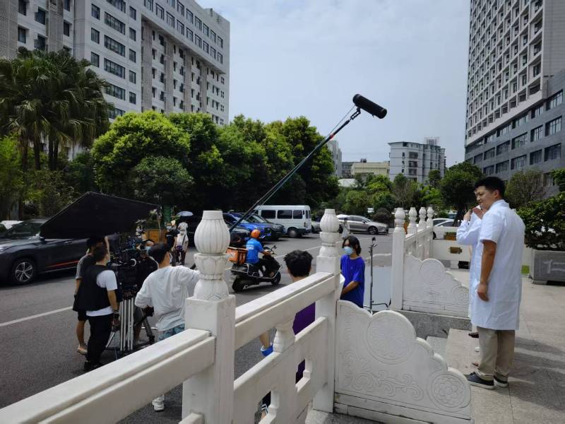 路南区广告片拍摄公司低成本实现高规格制作的诀窍